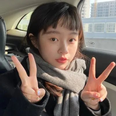在此一群